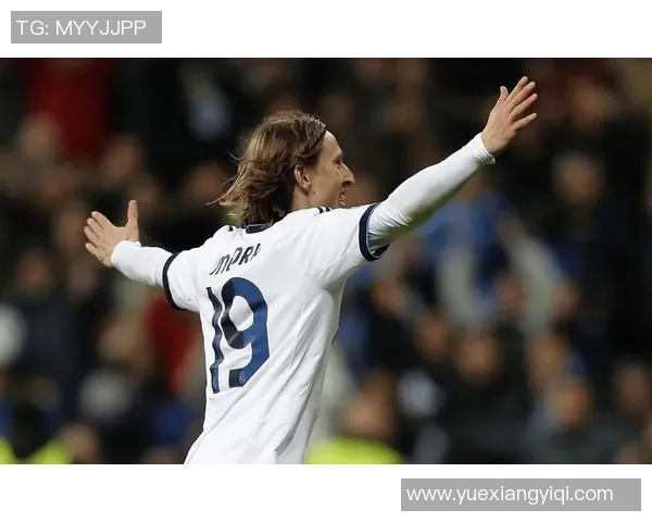 莫德里奇：从克罗地亚足球传奇到世界足坛的璀璨明珠