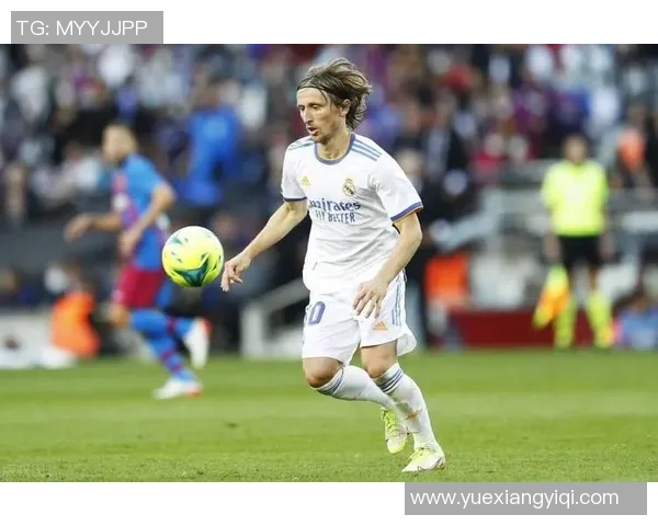 莫德里奇：足球场上的艺术家与战士，如何在岁月中绽放光芒